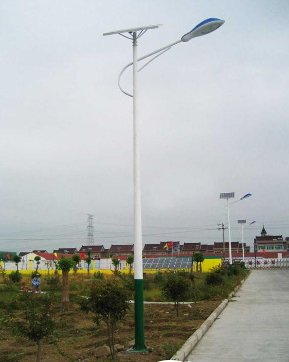 南城街道6米特价太阳能路灯